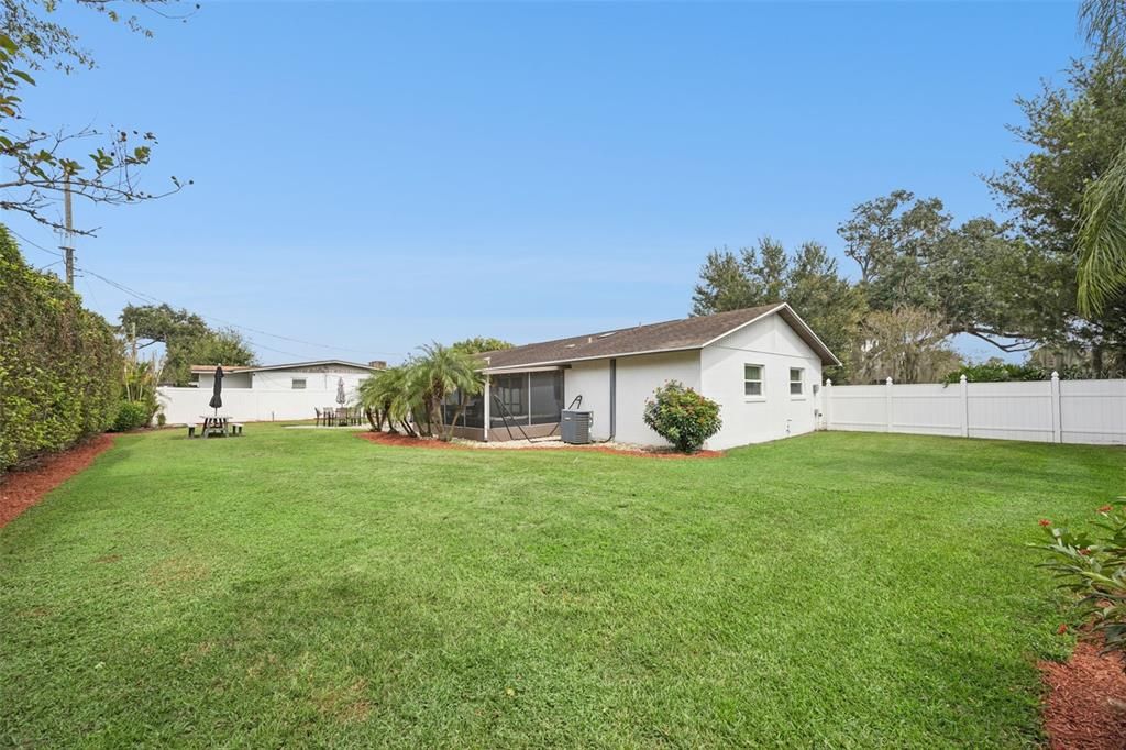 For Sale: $357,000 (3 beds, 2 baths, 1120 Square Feet)