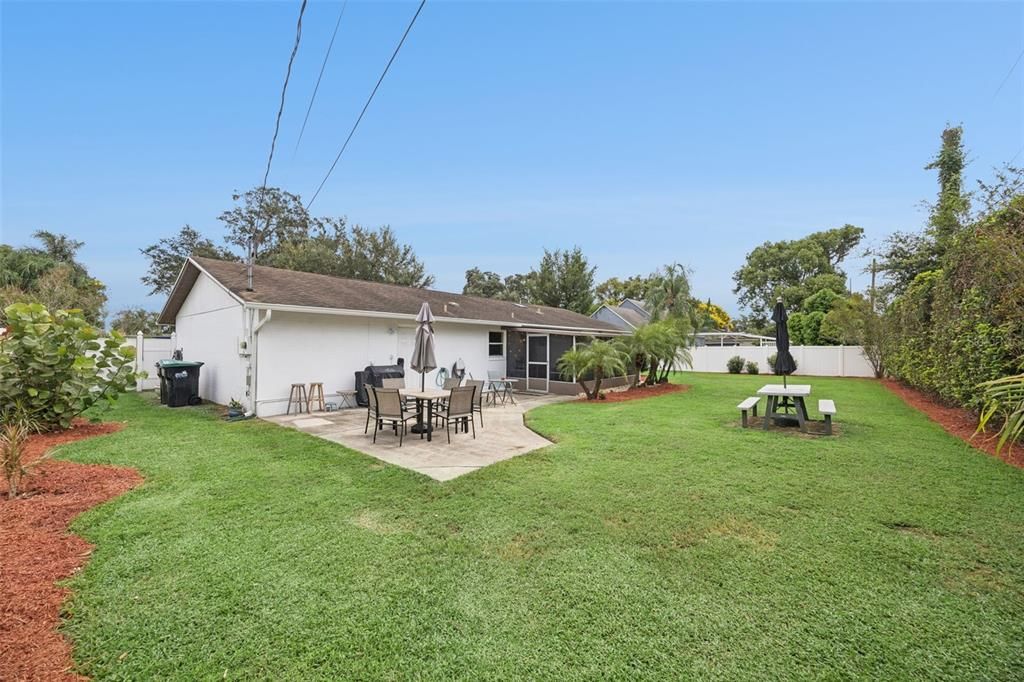 For Sale: $357,000 (3 beds, 2 baths, 1120 Square Feet)