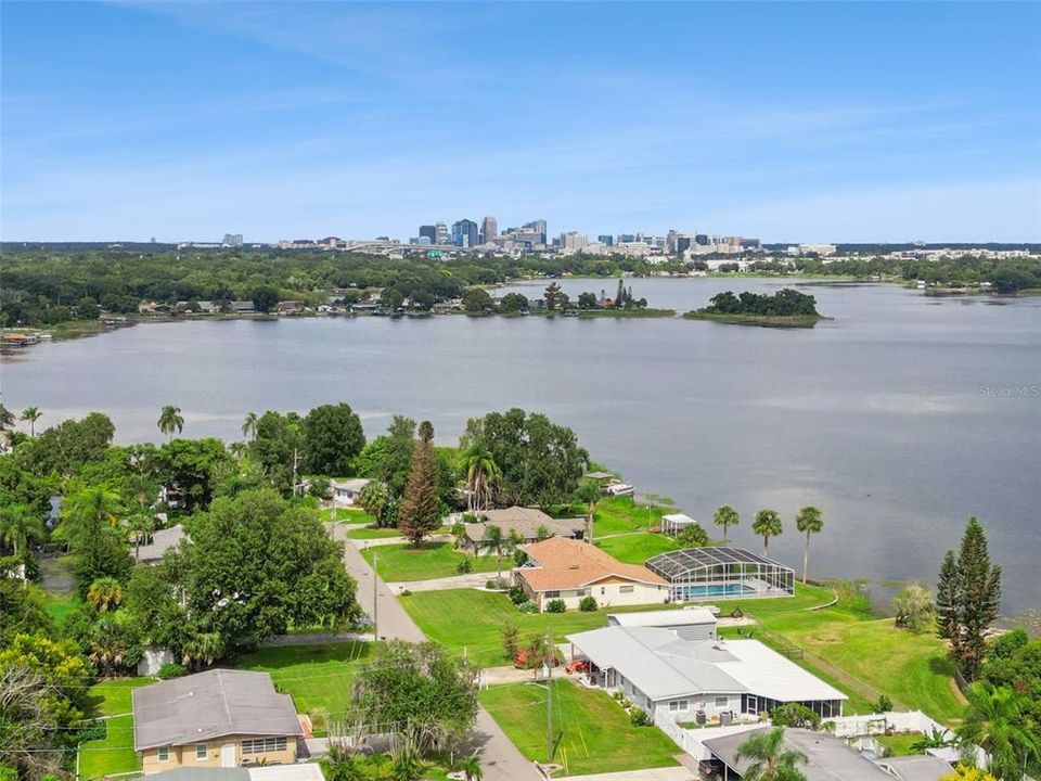 For Sale: $357,000 (3 beds, 2 baths, 1120 Square Feet)