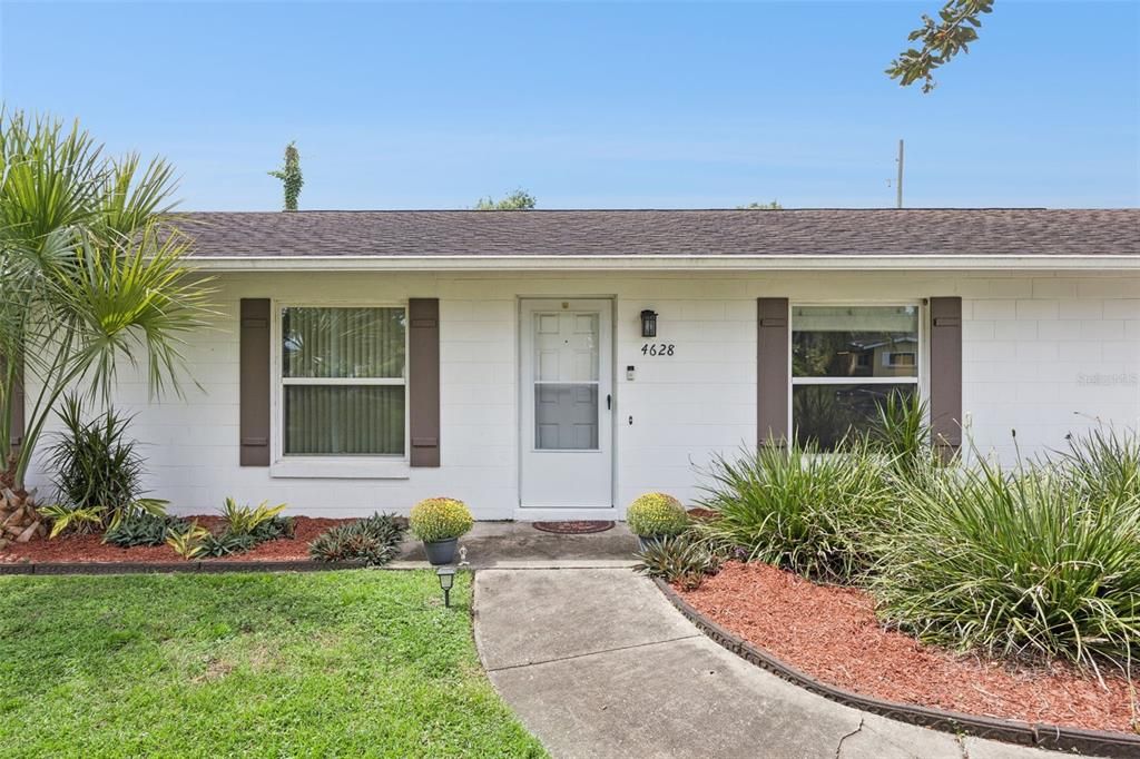 For Sale: $357,000 (3 beds, 2 baths, 1120 Square Feet)