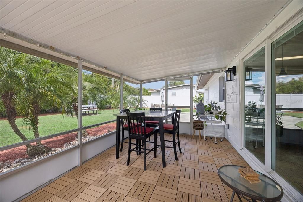 For Sale: $357,000 (3 beds, 2 baths, 1120 Square Feet)