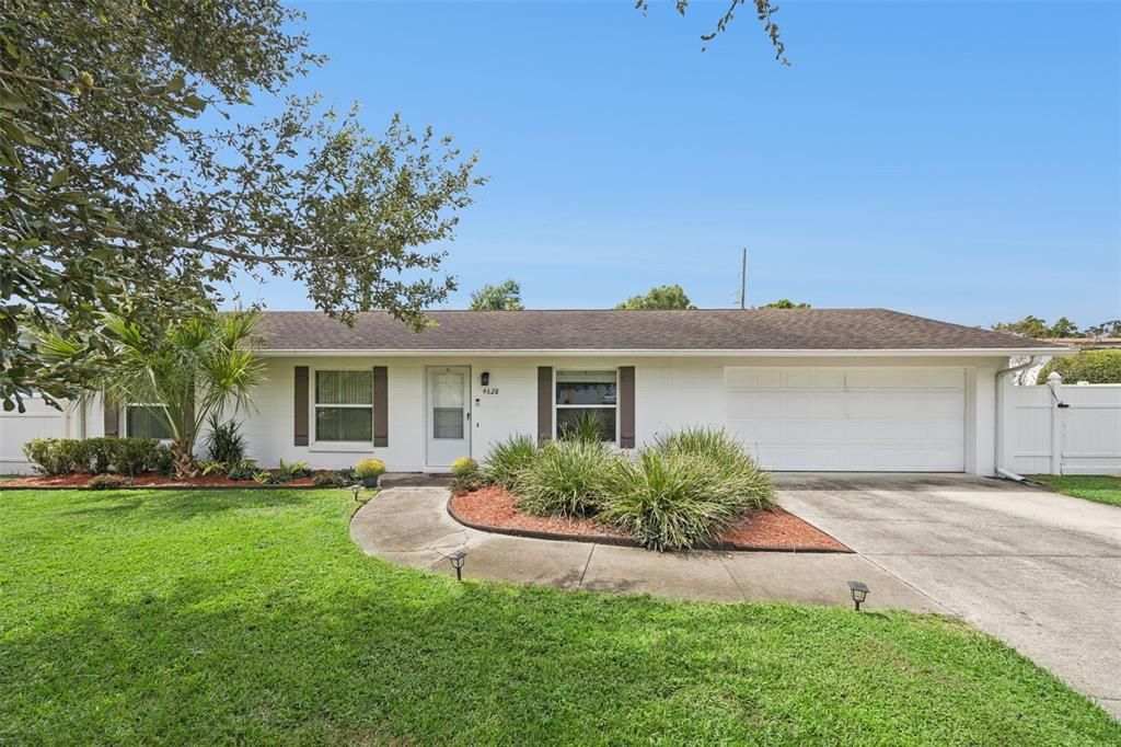 For Sale: $357,000 (3 beds, 2 baths, 1120 Square Feet)