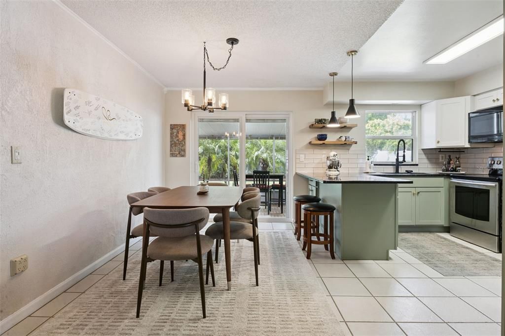 For Sale: $357,000 (3 beds, 2 baths, 1120 Square Feet)