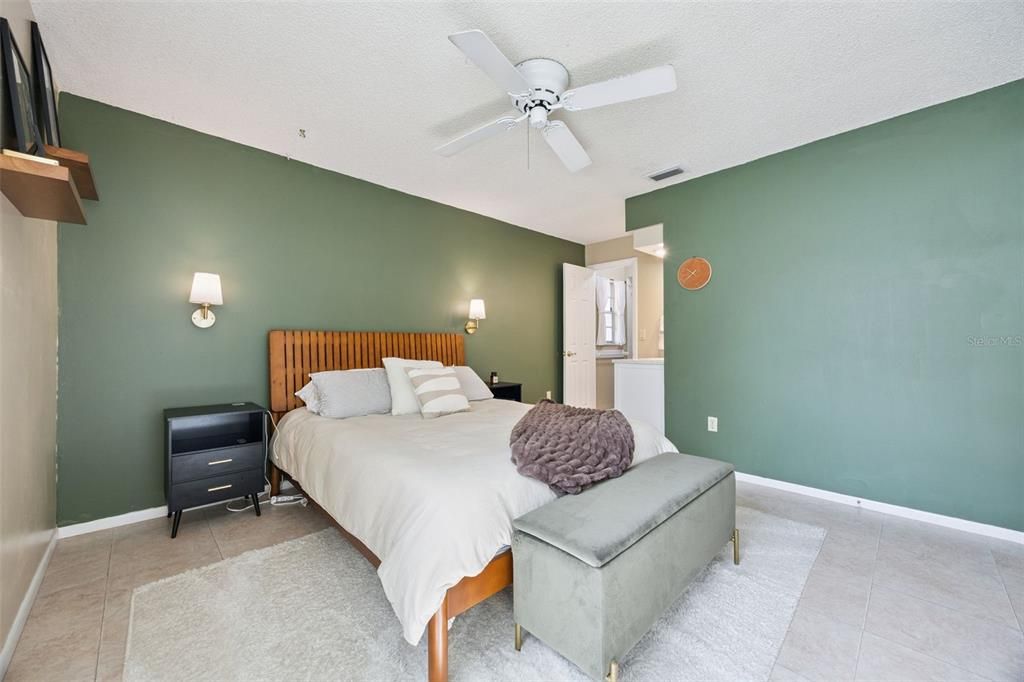 For Sale: $357,000 (3 beds, 2 baths, 1120 Square Feet)