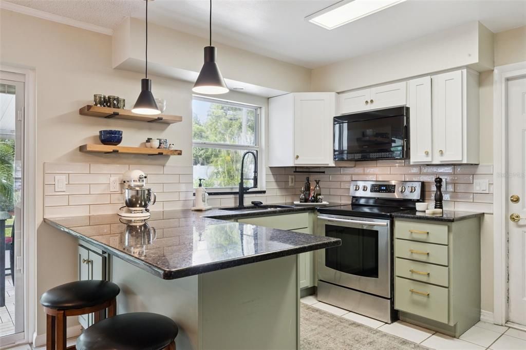 For Sale: $357,000 (3 beds, 2 baths, 1120 Square Feet)