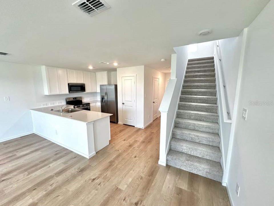 For Rent: $1,840 (3 beds, 2 baths, 1386 Square Feet)