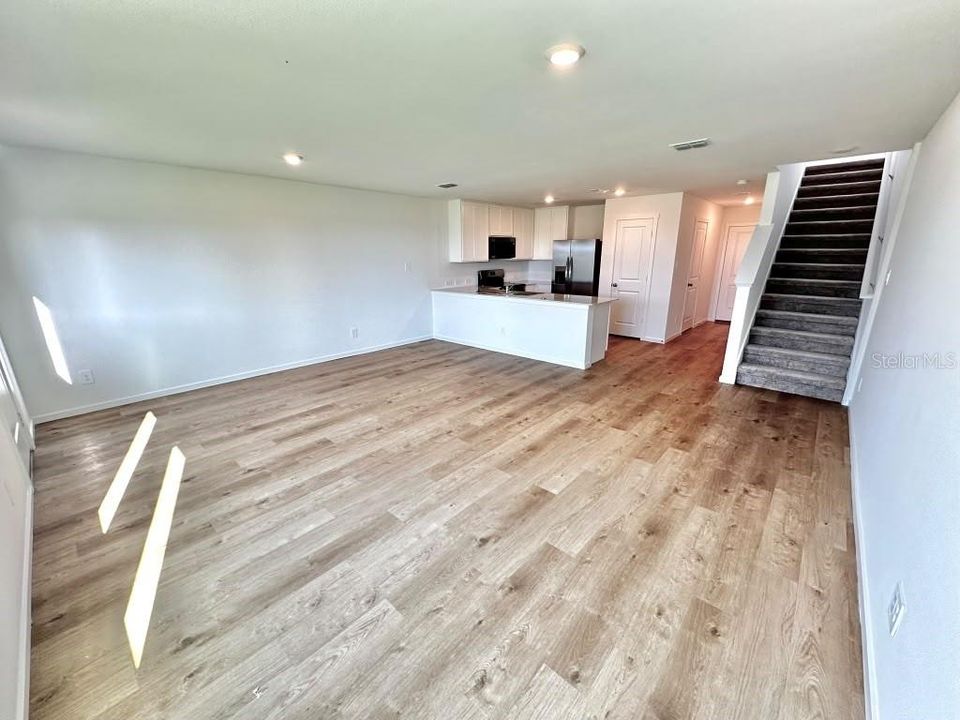 For Rent: $1,840 (3 beds, 2 baths, 1386 Square Feet)