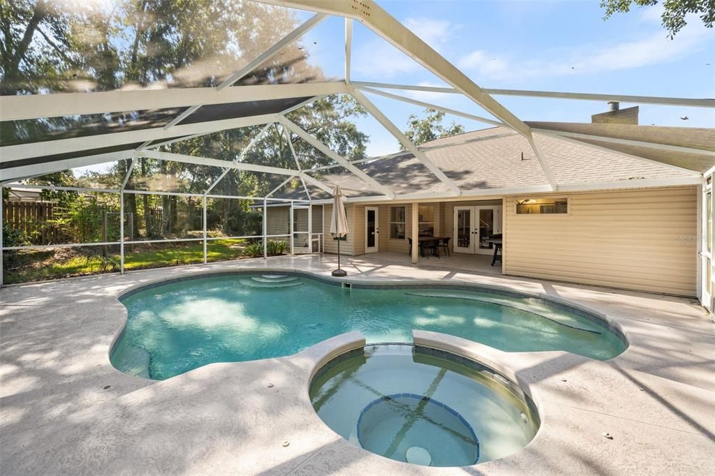 En Venta: $535,000 (4 camas, 3 baños, 2206 Pies cuadrados)