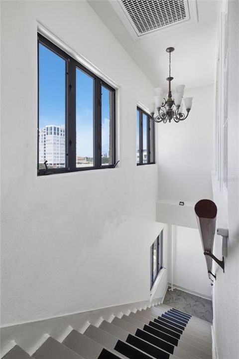En Venta: $500,000 (2 camas, 1 baños, 1420 Pies cuadrados)