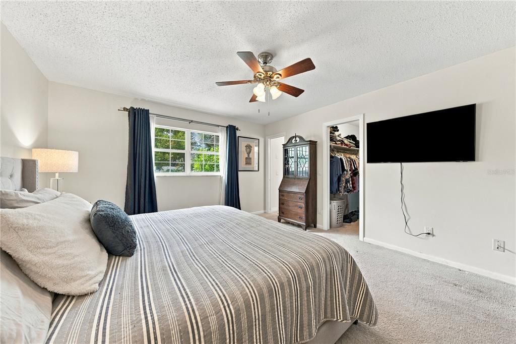 For Sale: $550,000 (3 beds, 2 baths, 1865 Square Feet)