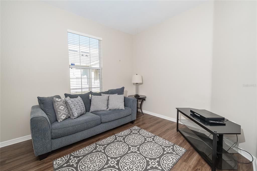 For Sale: $345,000 (3 beds, 2 baths, 1760 Square Feet)