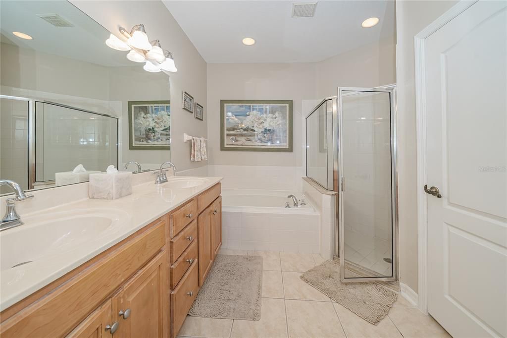 For Sale: $345,000 (3 beds, 2 baths, 1760 Square Feet)