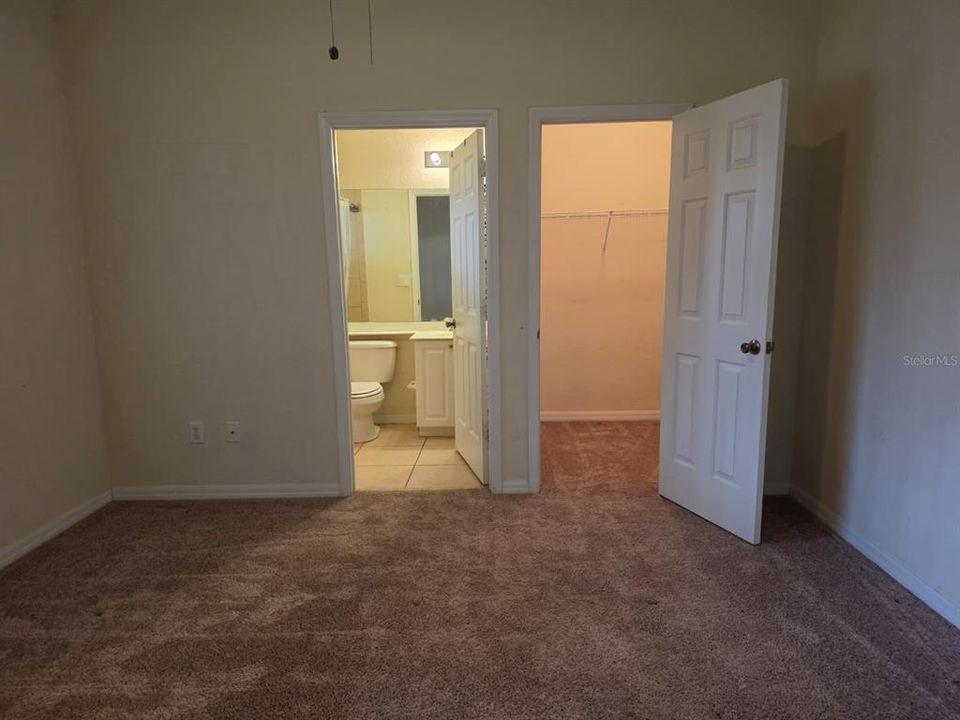 For Rent: $1,400 (2 beds, 2 baths, 923 Square Feet)