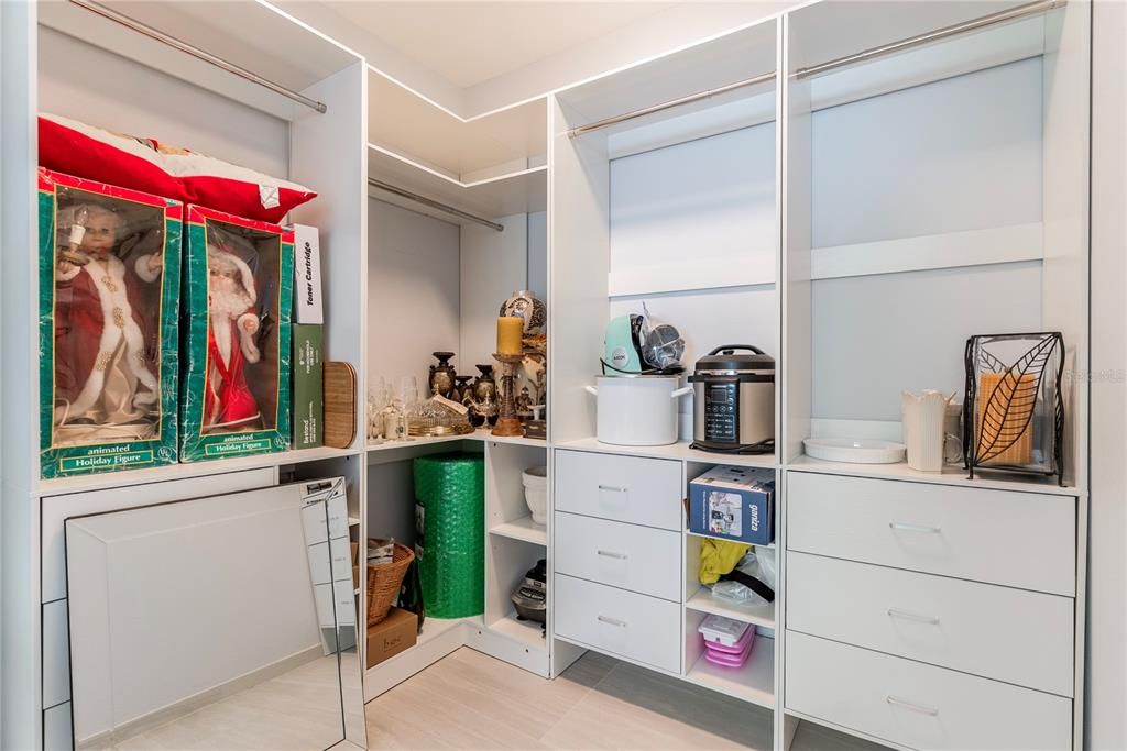 For Sale: $1,185,000 (3 beds, 2 baths, 2230 Square Feet)