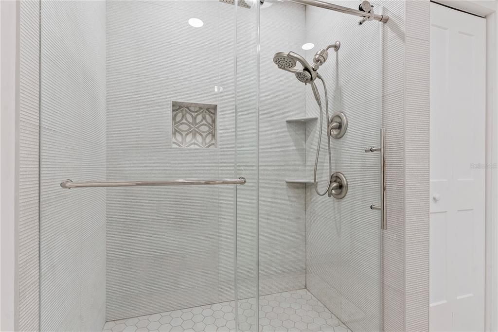 For Sale: $1,185,000 (3 beds, 2 baths, 2230 Square Feet)