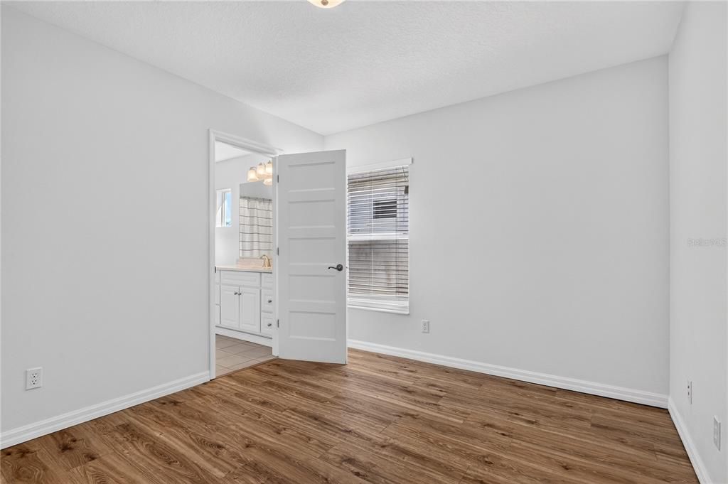 For Sale: $329,000 (3 beds, 2 baths, 1680 Square Feet)