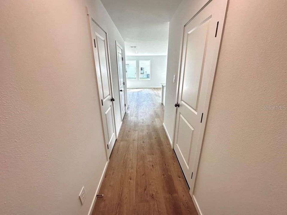 For Rent: $1,990 (3 beds, 2 baths, 1460 Square Feet)