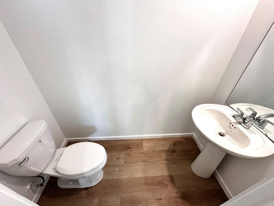 For Rent: $1,990 (3 beds, 2 baths, 1460 Square Feet)