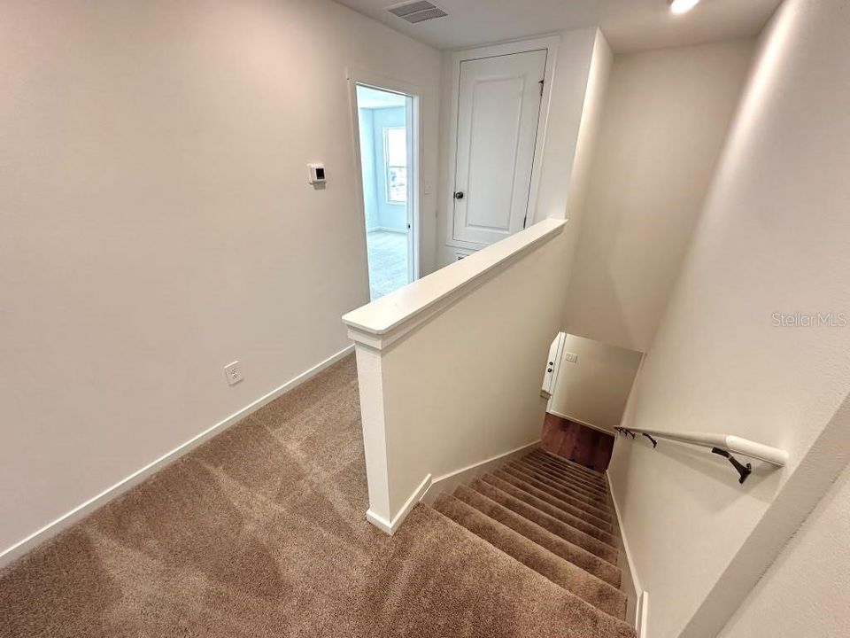 For Rent: $1,990 (3 beds, 2 baths, 1460 Square Feet)