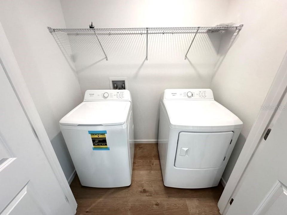 For Rent: $1,990 (3 beds, 2 baths, 1460 Square Feet)