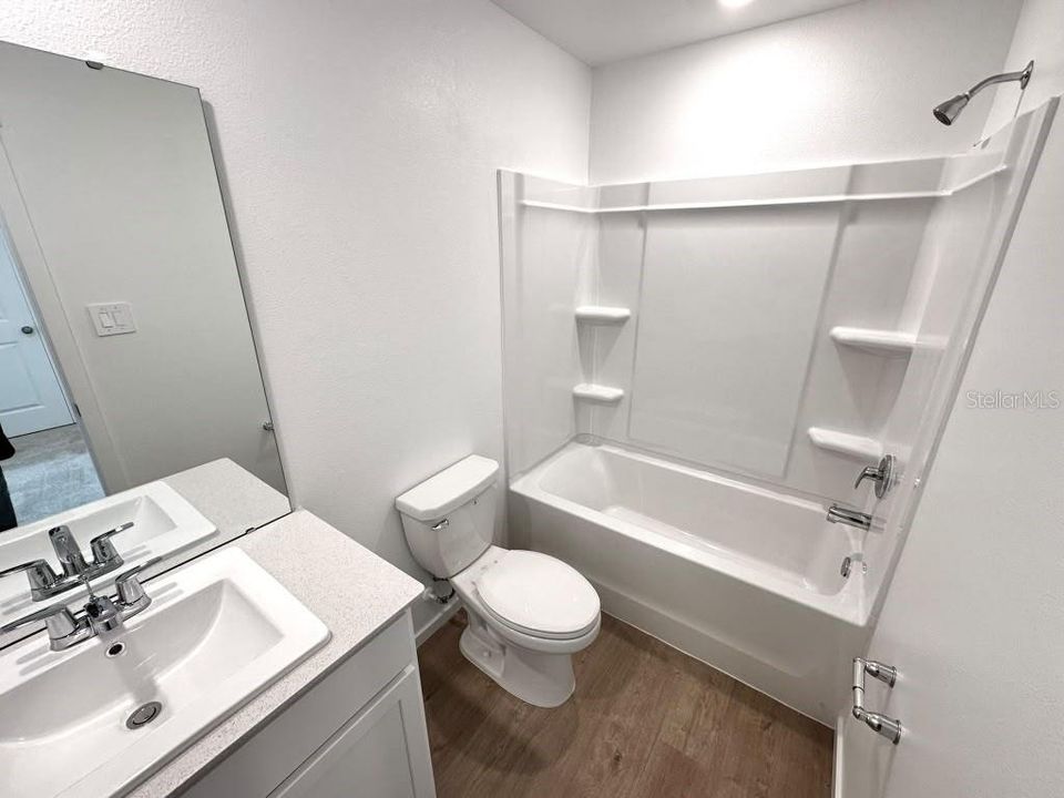 For Rent: $1,990 (3 beds, 2 baths, 1460 Square Feet)