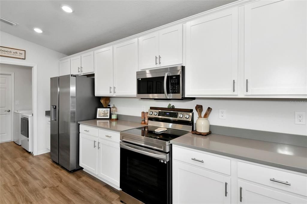 For Sale: $369,900 (3 beds, 2 baths, 2007 Square Feet)