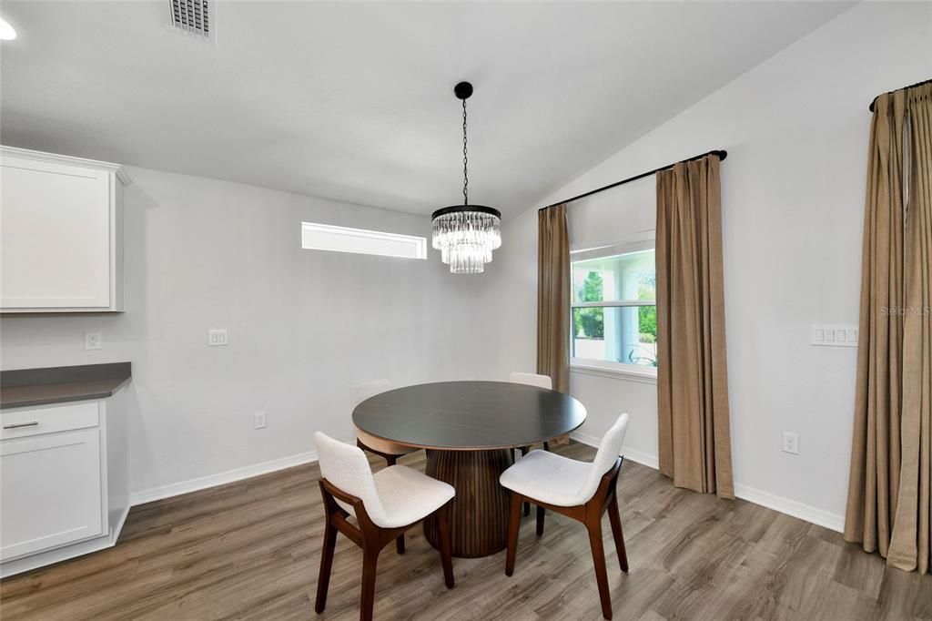 For Sale: $369,900 (3 beds, 2 baths, 2007 Square Feet)