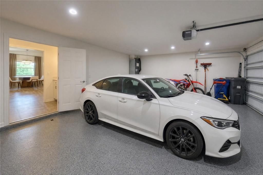For Sale: $369,900 (3 beds, 2 baths, 2007 Square Feet)