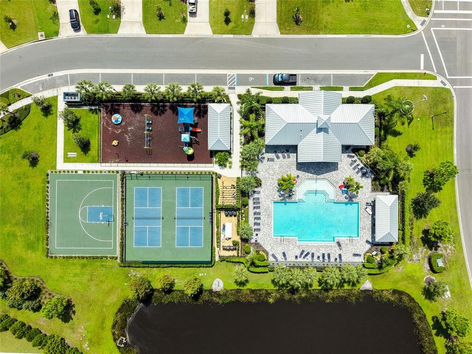 For Sale: $369,900 (3 beds, 2 baths, 2007 Square Feet)