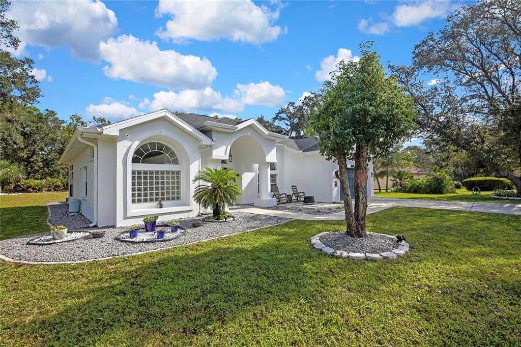 На продажу: $355,000 (3 спален, 2 ванн, 2083 Квадратных фут)