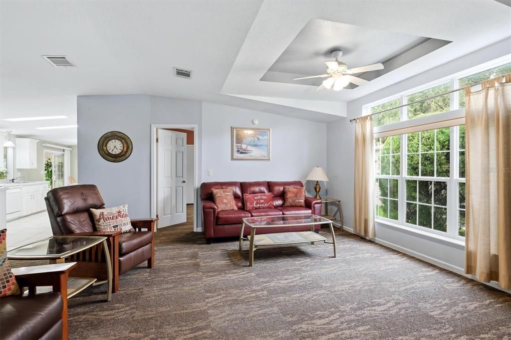 For Sale: $279,000 (3 beds, 2 baths, 1485 Square Feet)