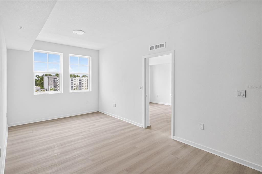 For Rent: $1,570 (2 beds, 2 baths, 1023 Square Feet)
