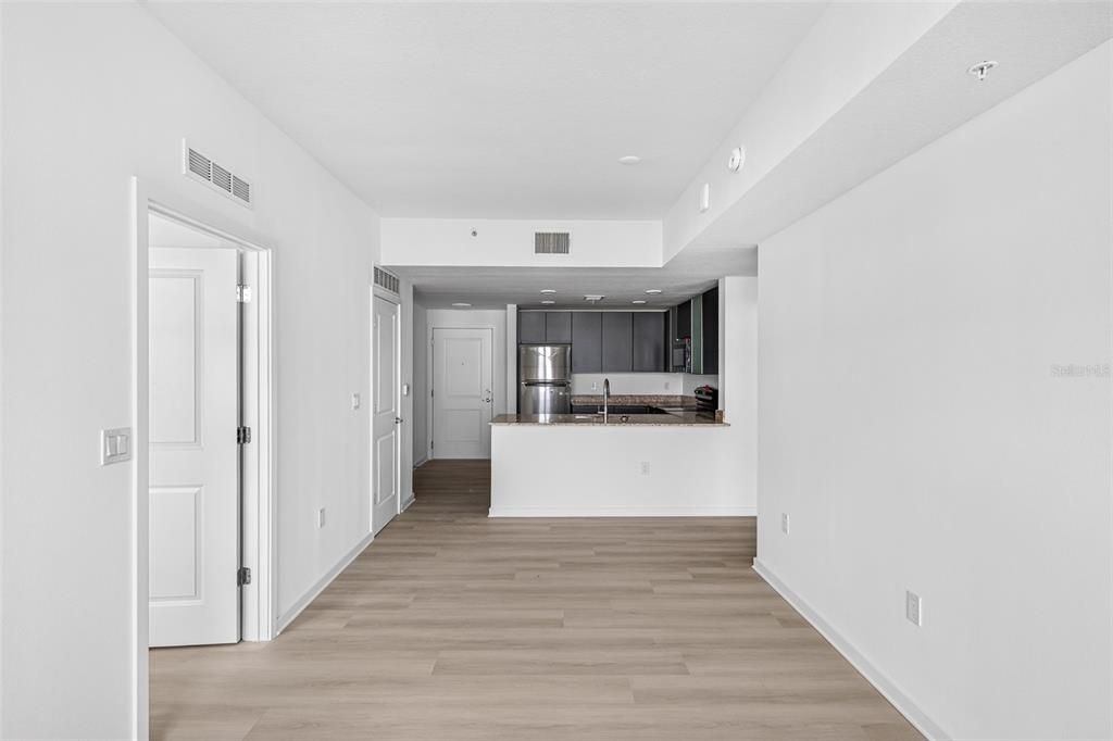 For Rent: $1,570 (2 beds, 2 baths, 1023 Square Feet)