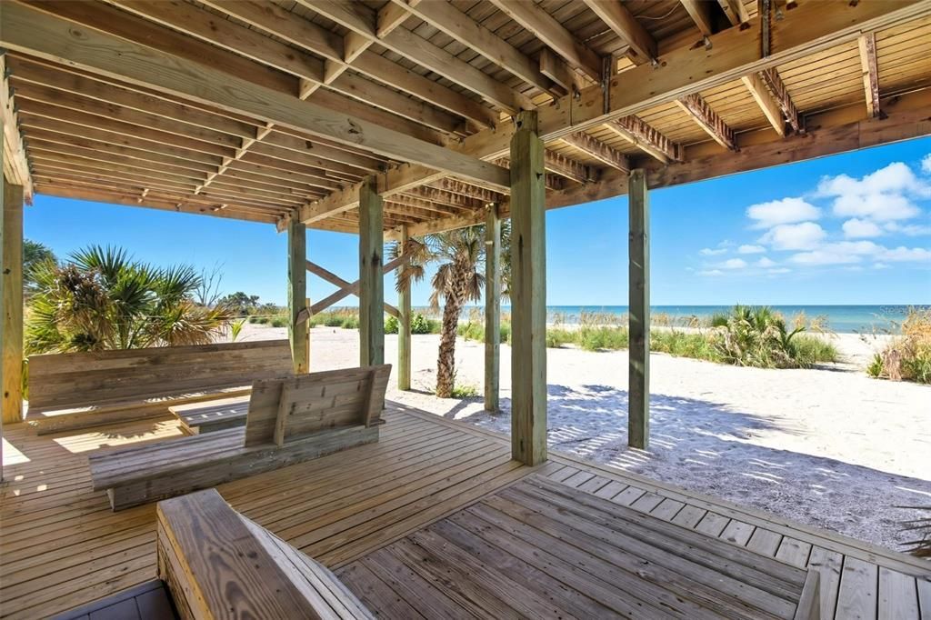 For Sale: $1,450,000 (4 beds, 2 baths, 1380 Square Feet)