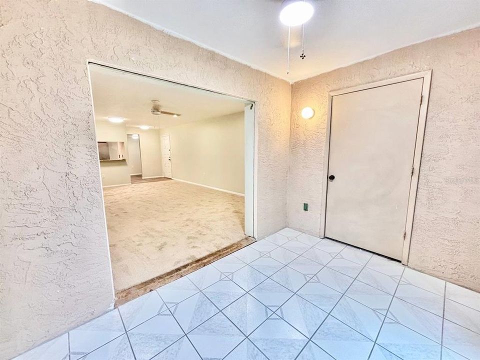 For Rent: $1,850 (2 beds, 2 baths, 1100 Square Feet)
