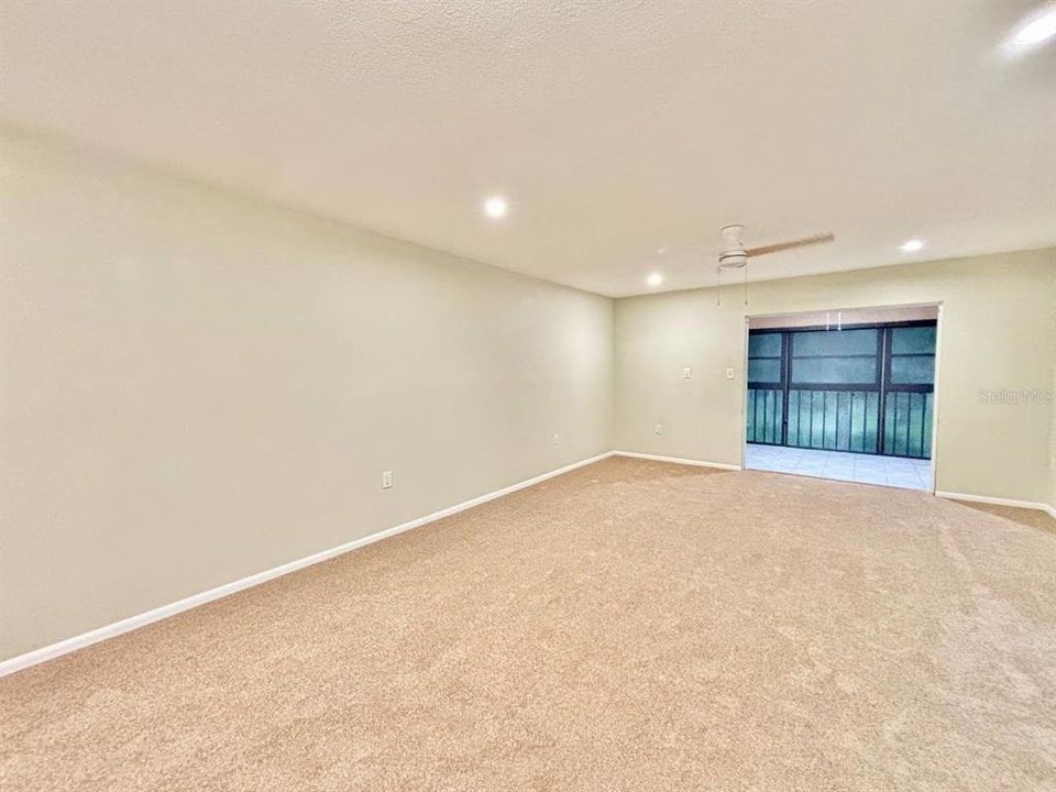 For Rent: $1,850 (2 beds, 2 baths, 1100 Square Feet)