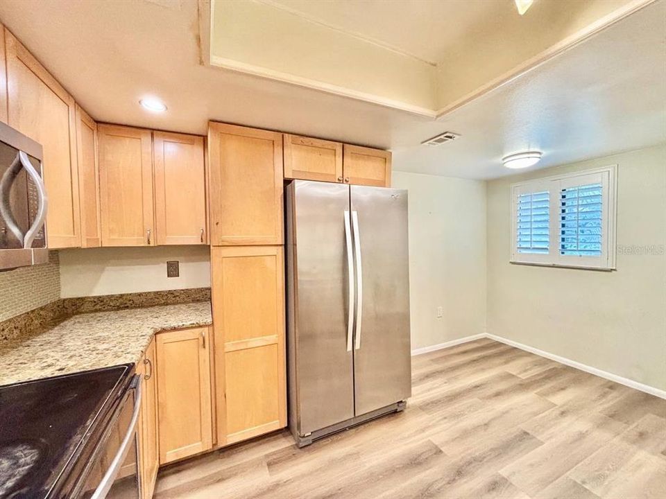 For Rent: $1,850 (2 beds, 2 baths, 1100 Square Feet)