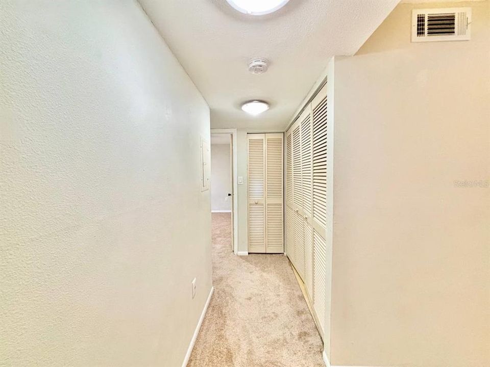 For Rent: $1,850 (2 beds, 2 baths, 1100 Square Feet)