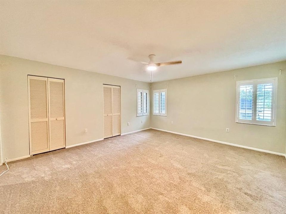 For Rent: $1,850 (2 beds, 2 baths, 1100 Square Feet)