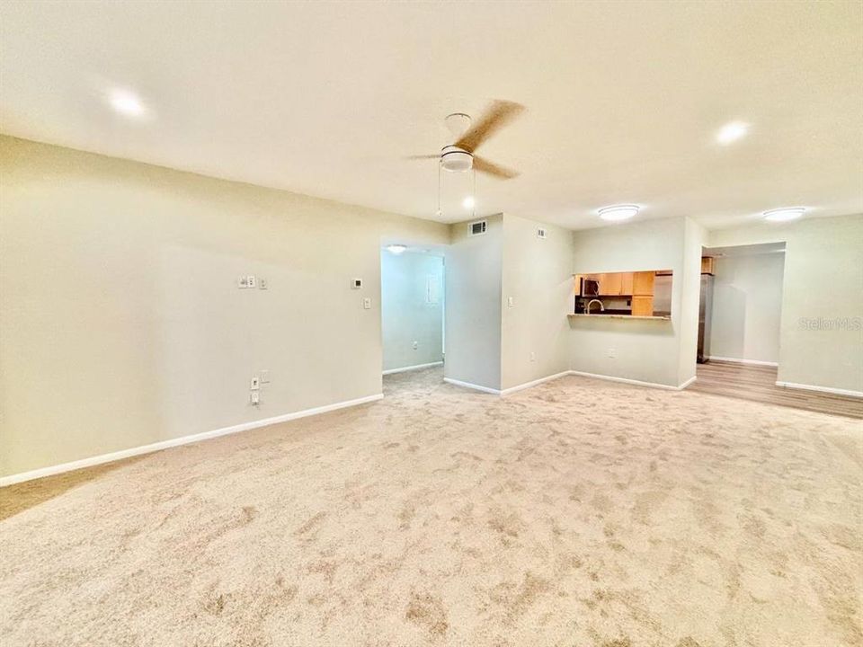For Rent: $1,850 (2 beds, 2 baths, 1100 Square Feet)