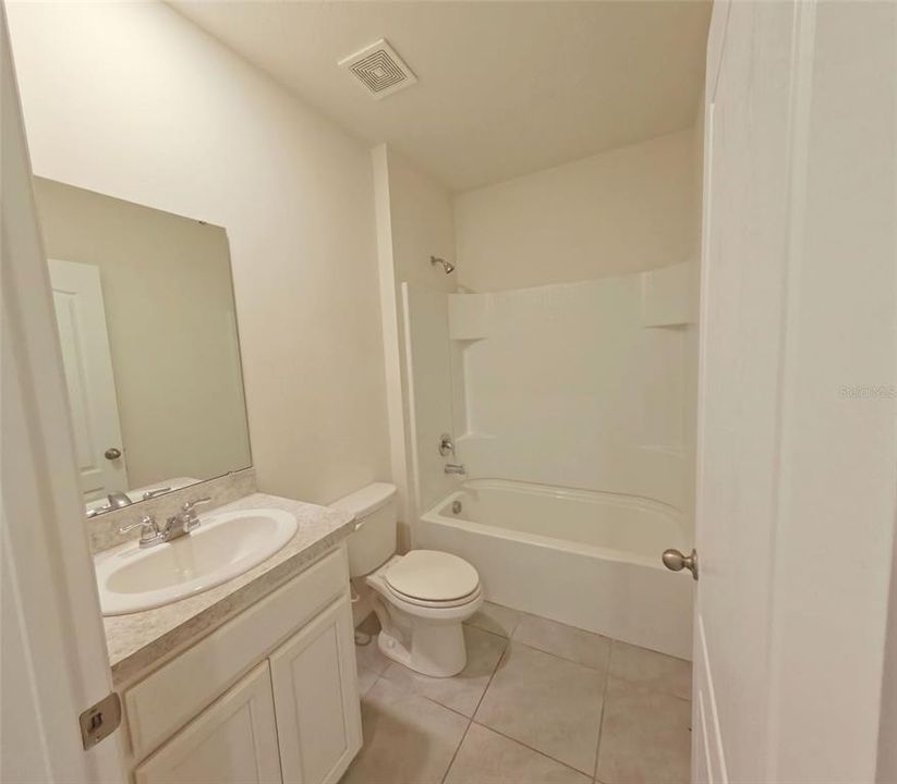 For Rent: $2,300 (3 beds, 2 baths, 1510 Square Feet)