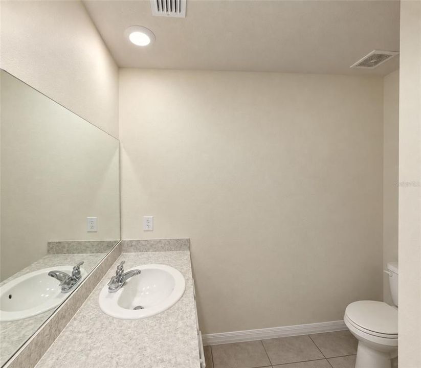 For Rent: $2,300 (3 beds, 2 baths, 1510 Square Feet)