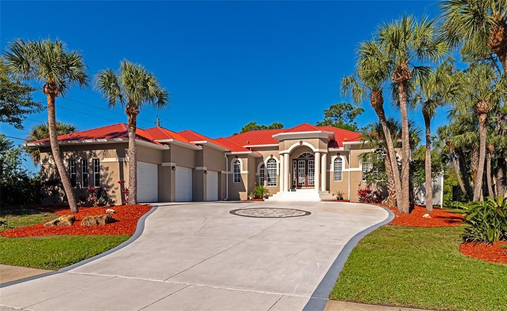 For Sale: $925,000 (4 beds, 3 baths, 2637 Square Feet)
