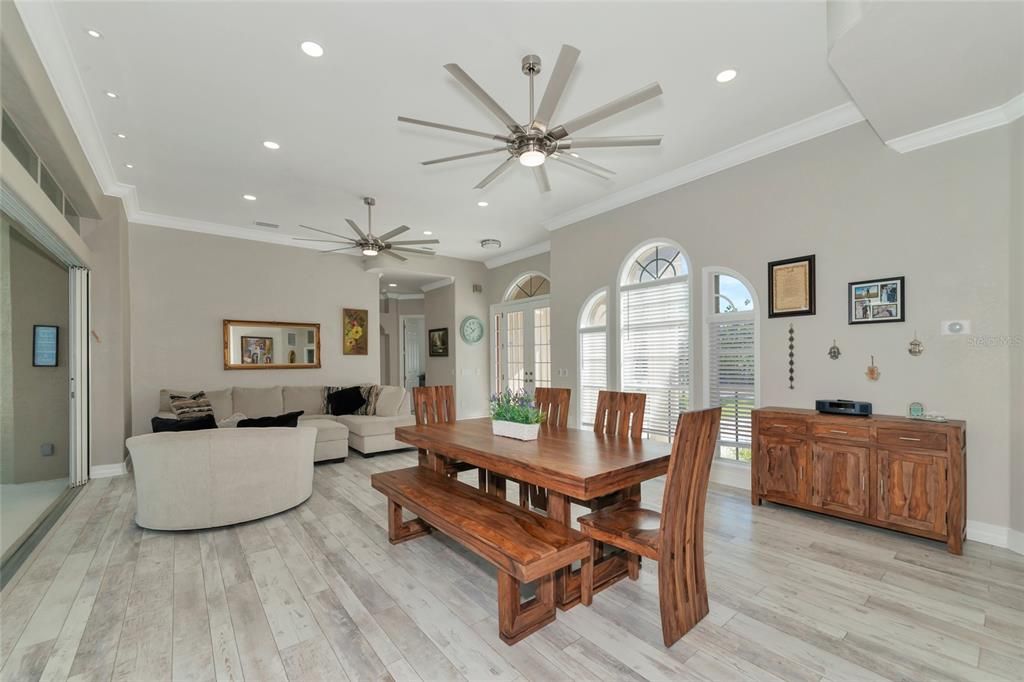 For Sale: $925,000 (4 beds, 3 baths, 2637 Square Feet)