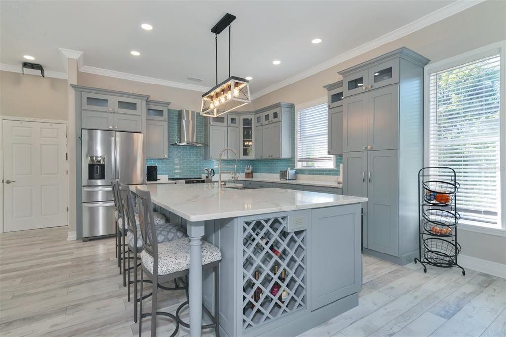 For Sale: $925,000 (4 beds, 3 baths, 2637 Square Feet)