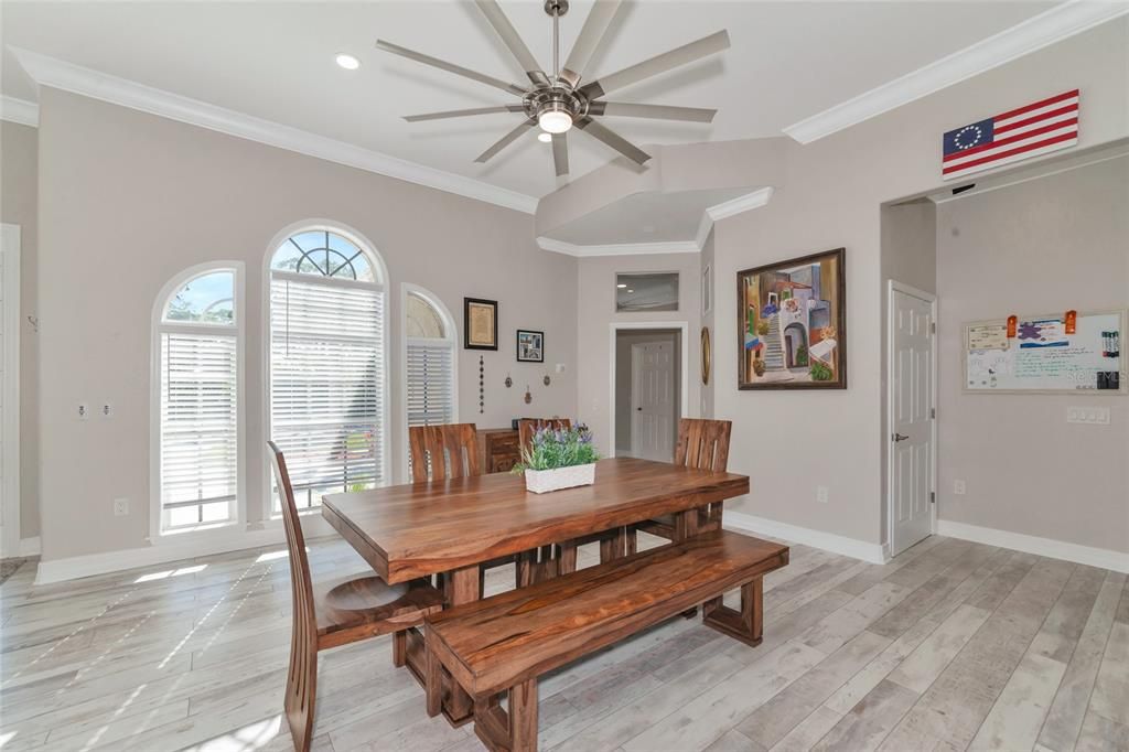 For Sale: $925,000 (4 beds, 3 baths, 2637 Square Feet)