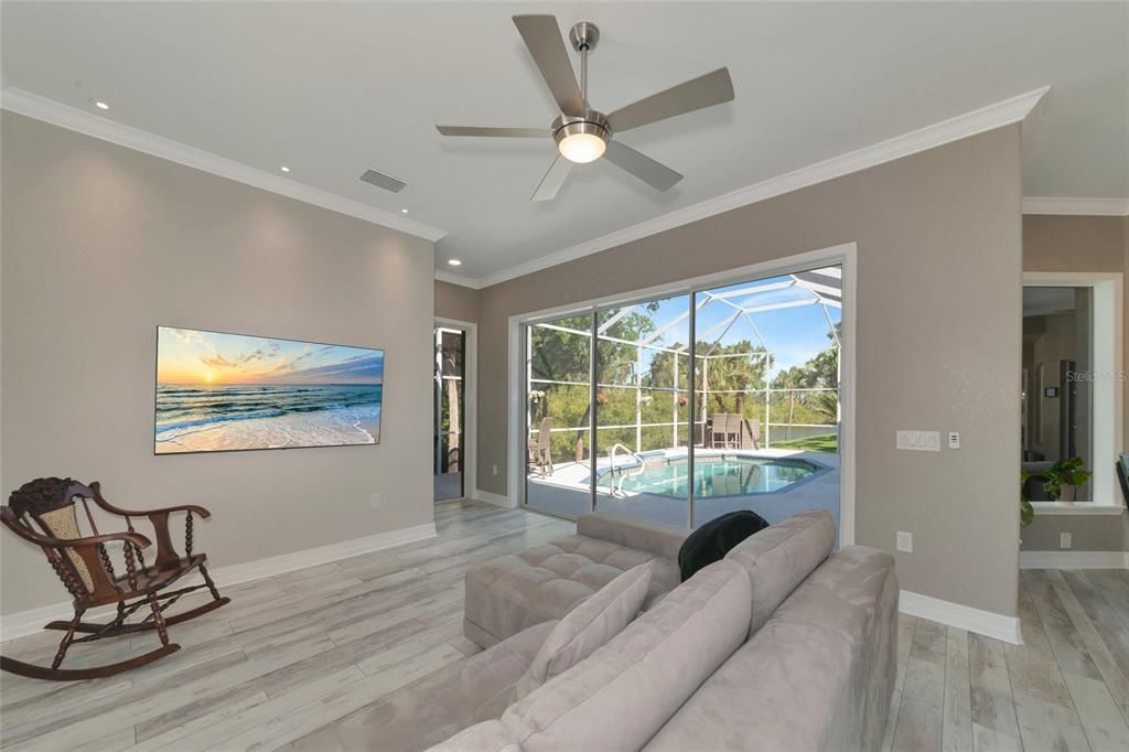 For Sale: $925,000 (4 beds, 3 baths, 2637 Square Feet)