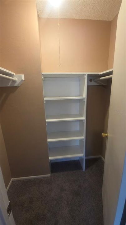 For Rent: $1,150 (1 beds, 1 baths, 765 Square Feet)