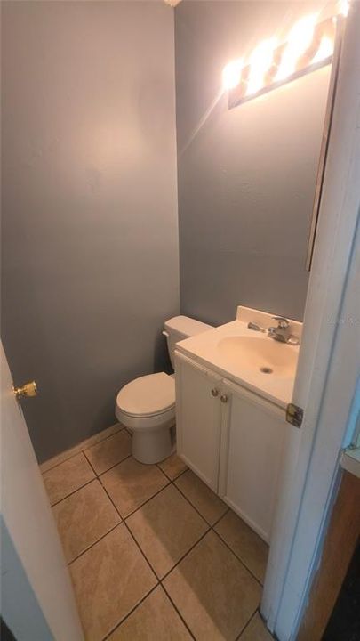 For Rent: $1,150 (1 beds, 1 baths, 765 Square Feet)
