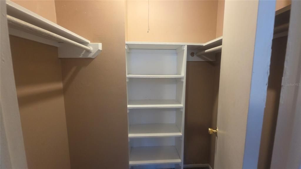 For Rent: $1,150 (1 beds, 1 baths, 765 Square Feet)